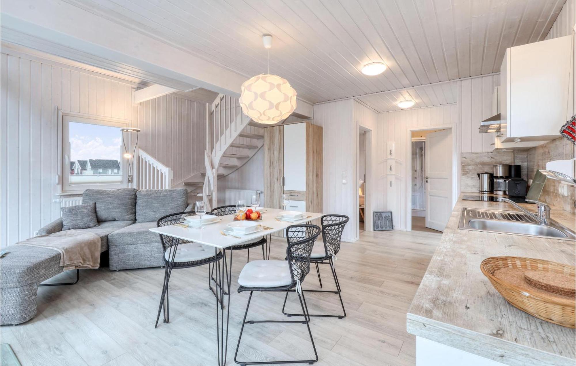 Amazing Home In Zerpenschleuse 외부 사진